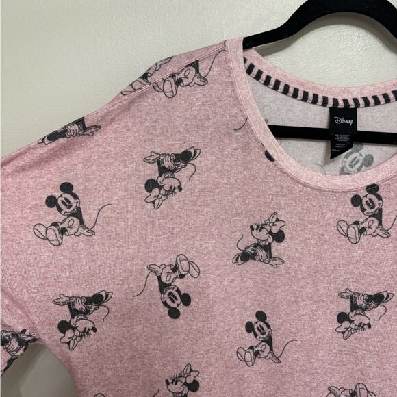 NWT Disney Two Piece Mickey and Minnie Pajama Set - Size XL - Picture 7 of 11